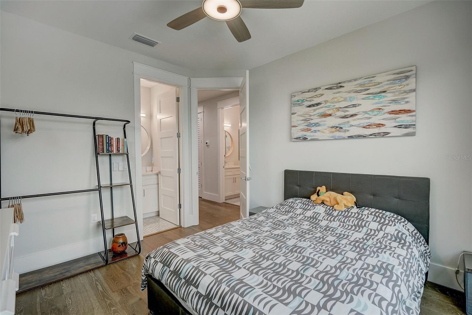 ANNA MARIA BEACH - Residential