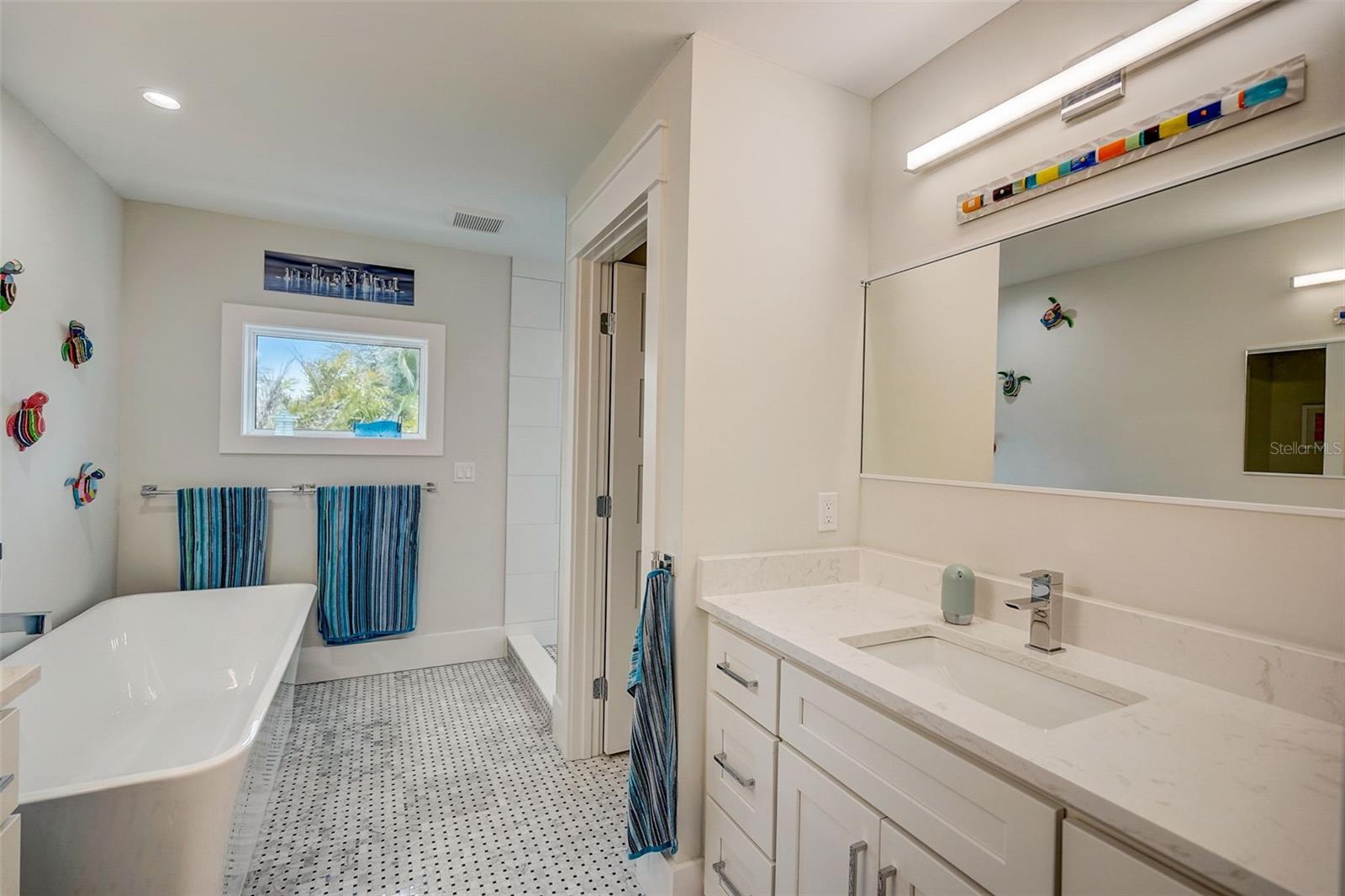 ANNA MARIA BEACH - Residential