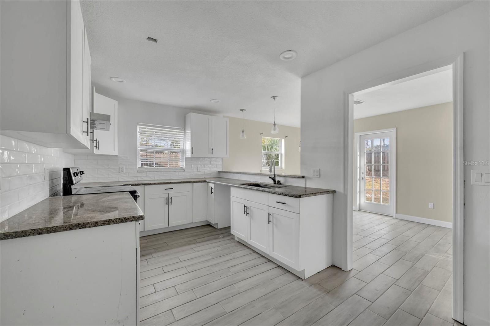 SHADOW HILL - Residential