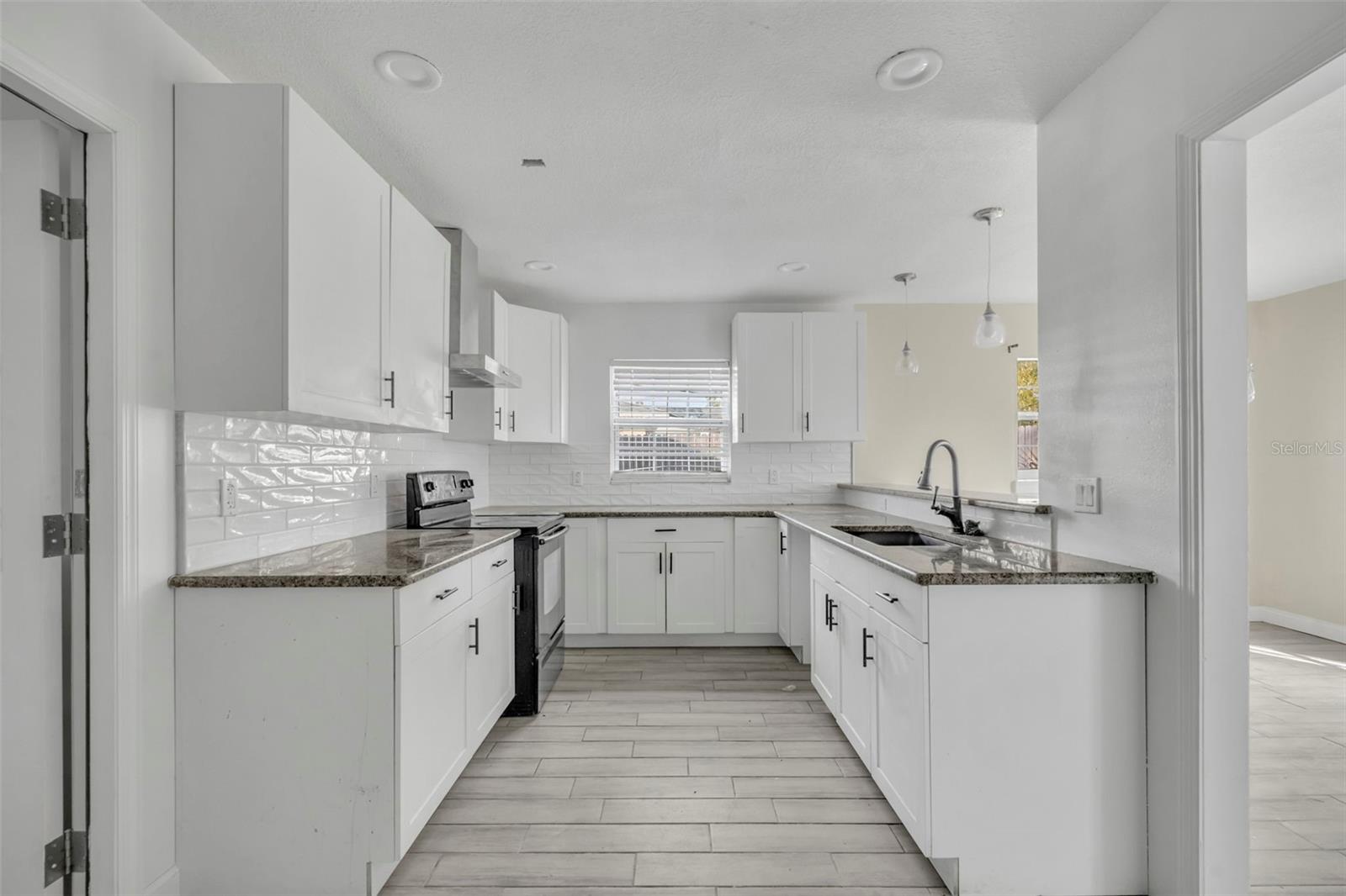 SHADOW HILL - Residential