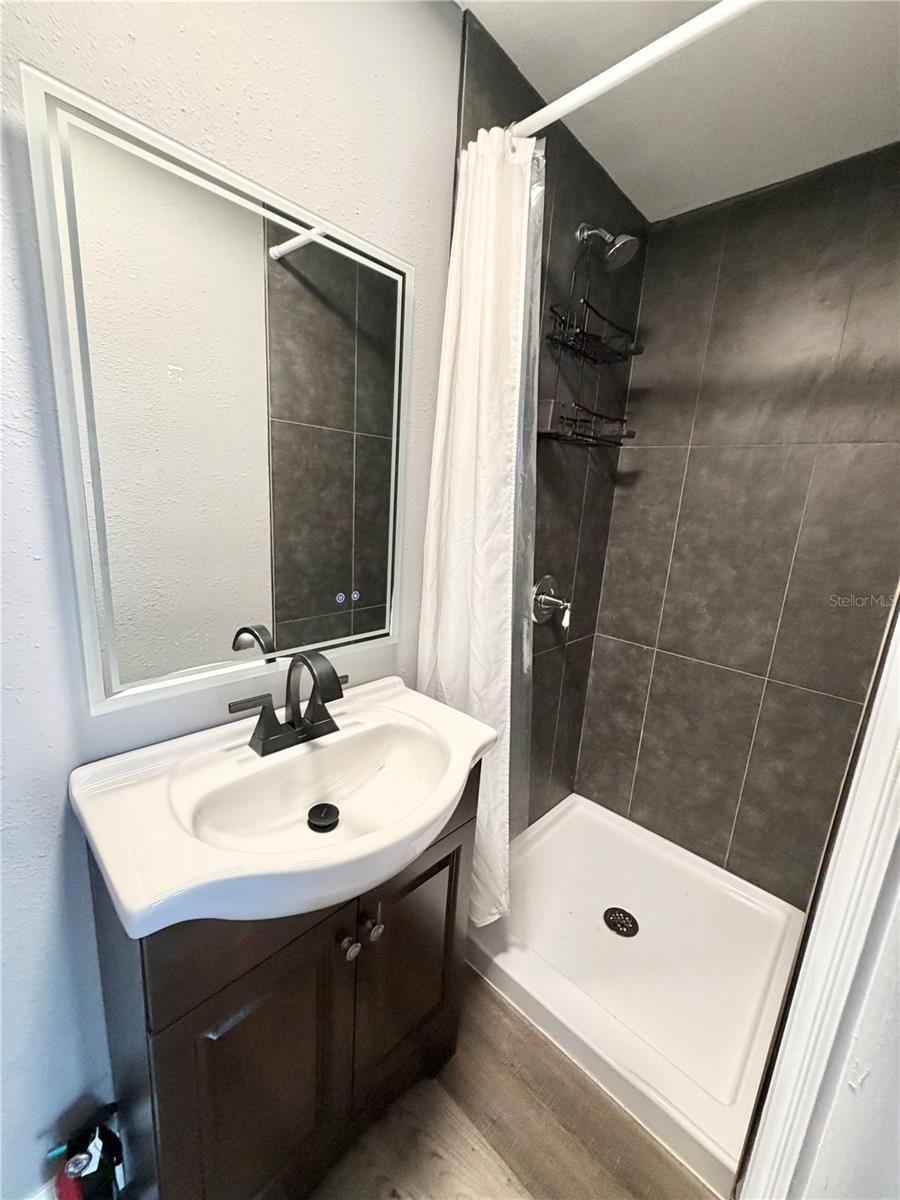 ROSEMERE ANX - Residential Lease