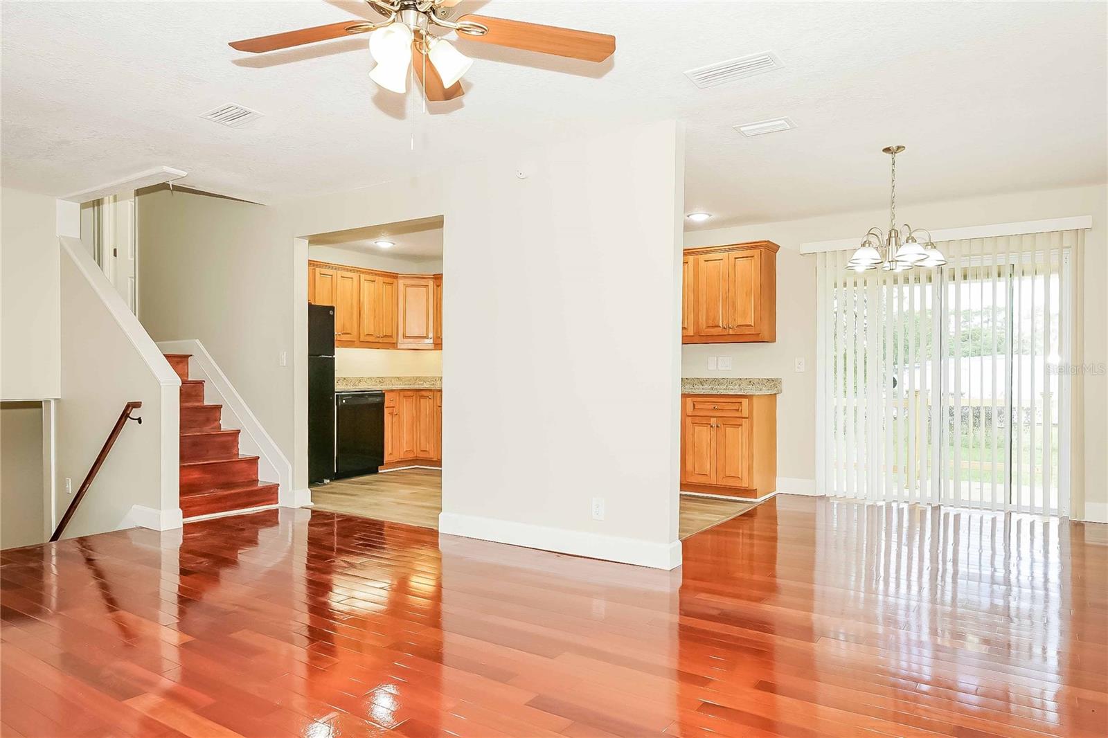 RAVENWOOD - Residential Lease