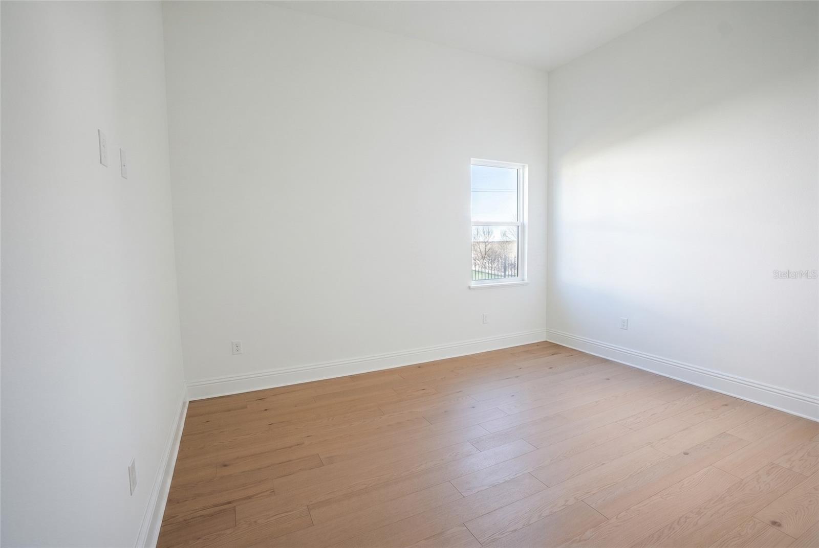 LAUREL POINTE PH 3 - Residential