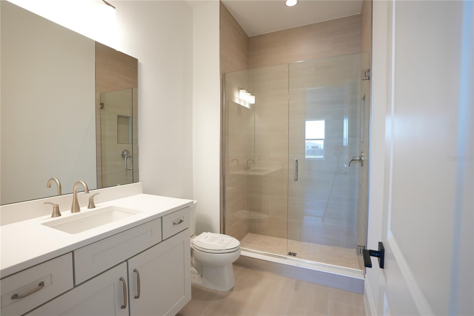 LAUREL POINTE PH 3 - Residential