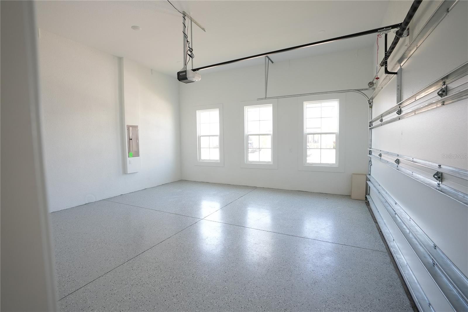 LAUREL POINTE PH 3 - Residential