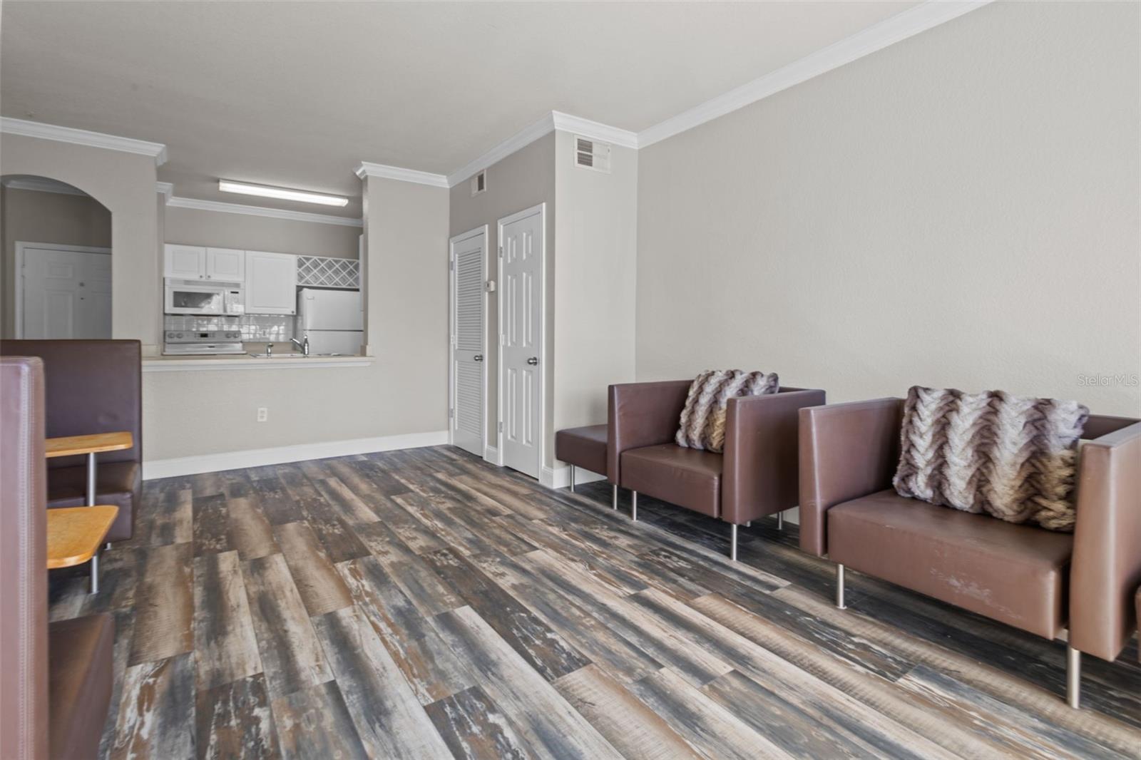 RESIDENCE AT RENAISSANCE - Residential