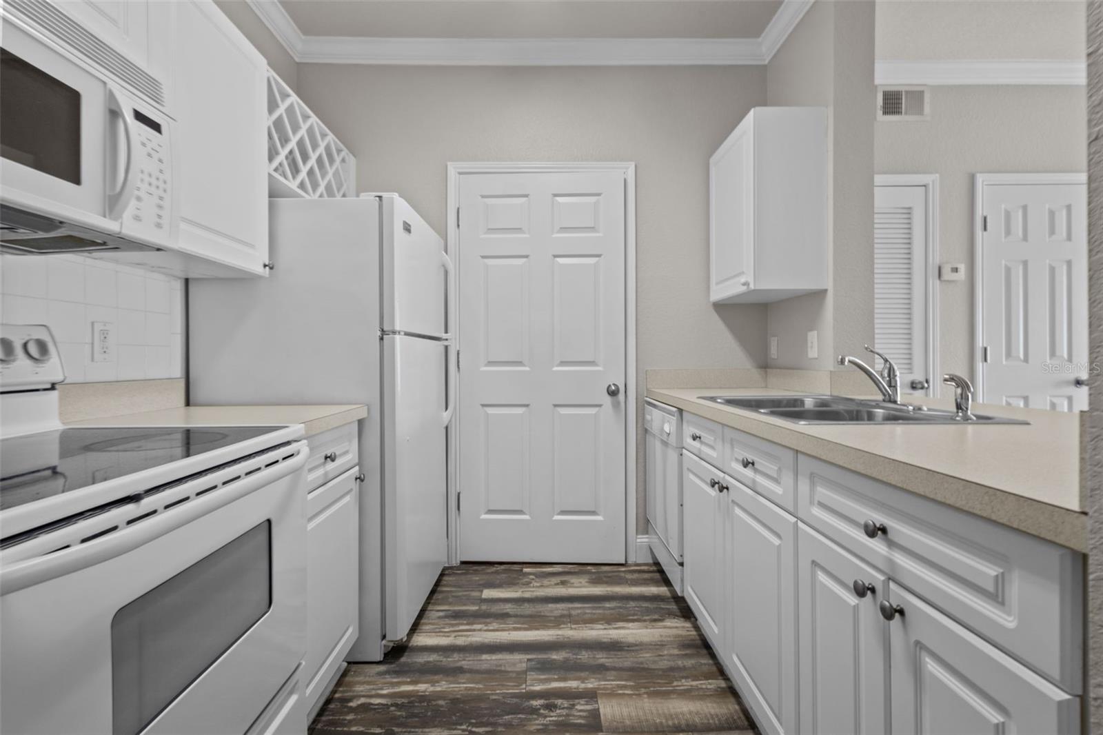 RESIDENCE AT RENAISSANCE - Residential
