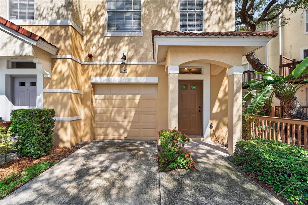 Photo of 3186 Bayshore Oaks Drive, Tampa, FL 33611 (MLS # TB8551292)
