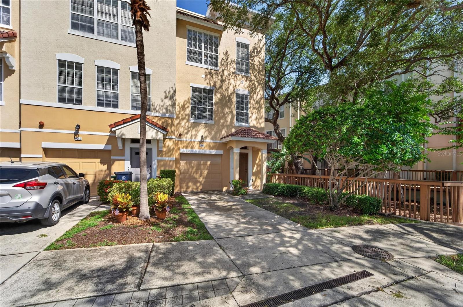 3186 BAYSHORE OAKS DRIVE