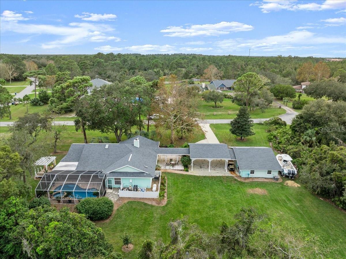 2 WALNUT COURT