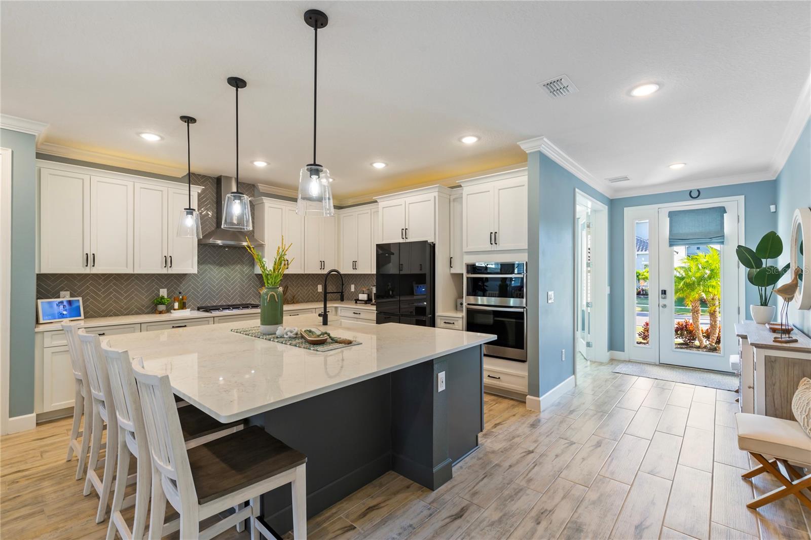 MARISOL POINTE - Residential