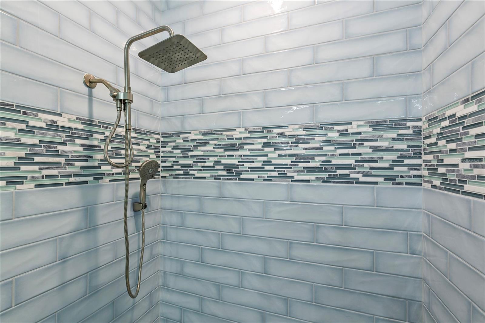 MARISOL POINTE - Residential