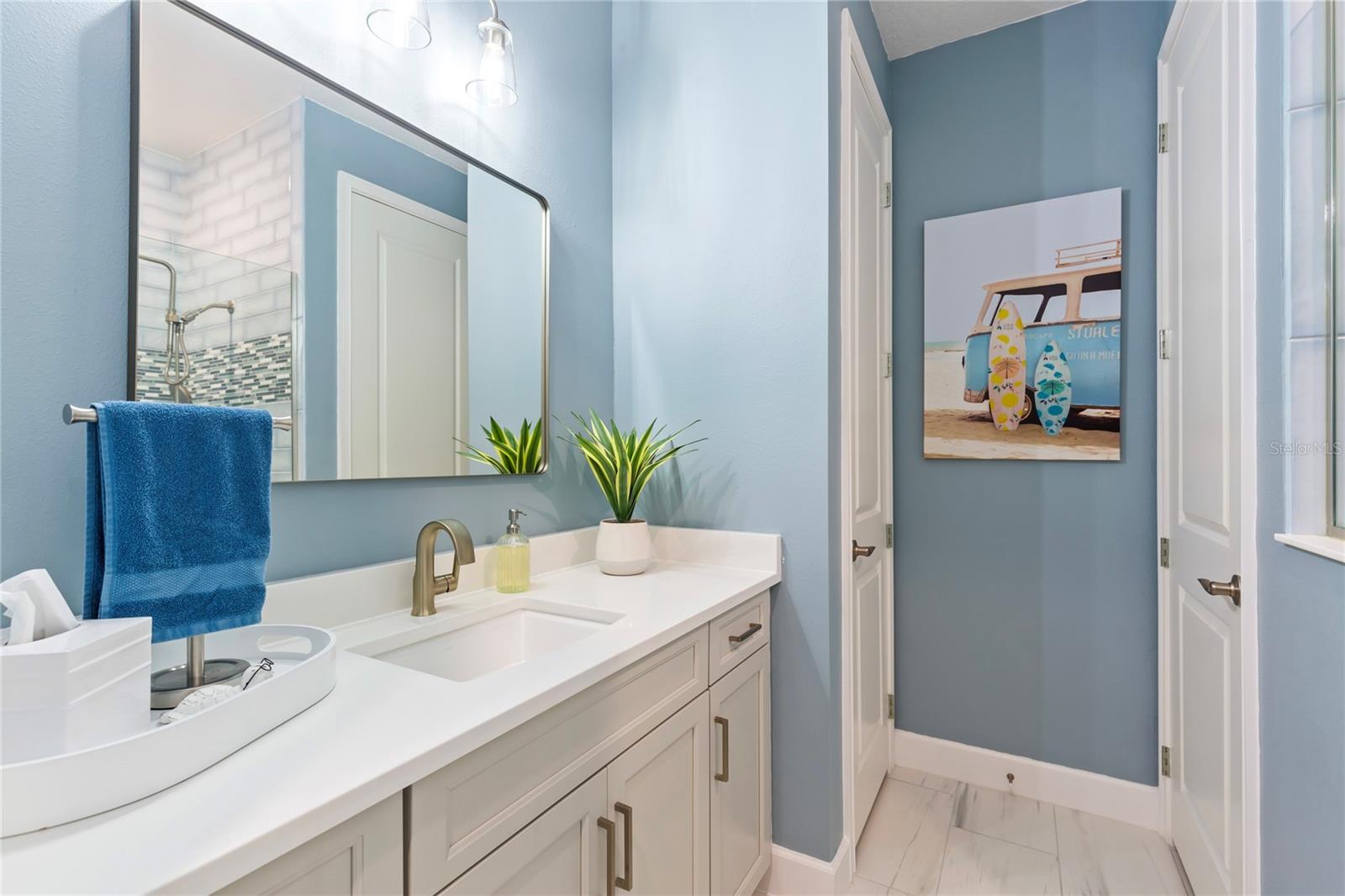 MARISOL POINTE - Residential