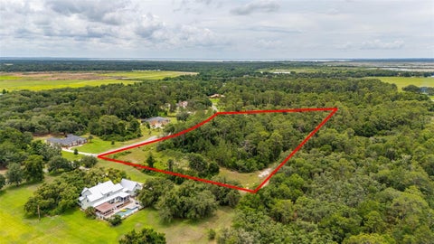 Tiny photo for 27037 Grand Oak Lane, Tavares, FL 32778 (MLS # O6414781)