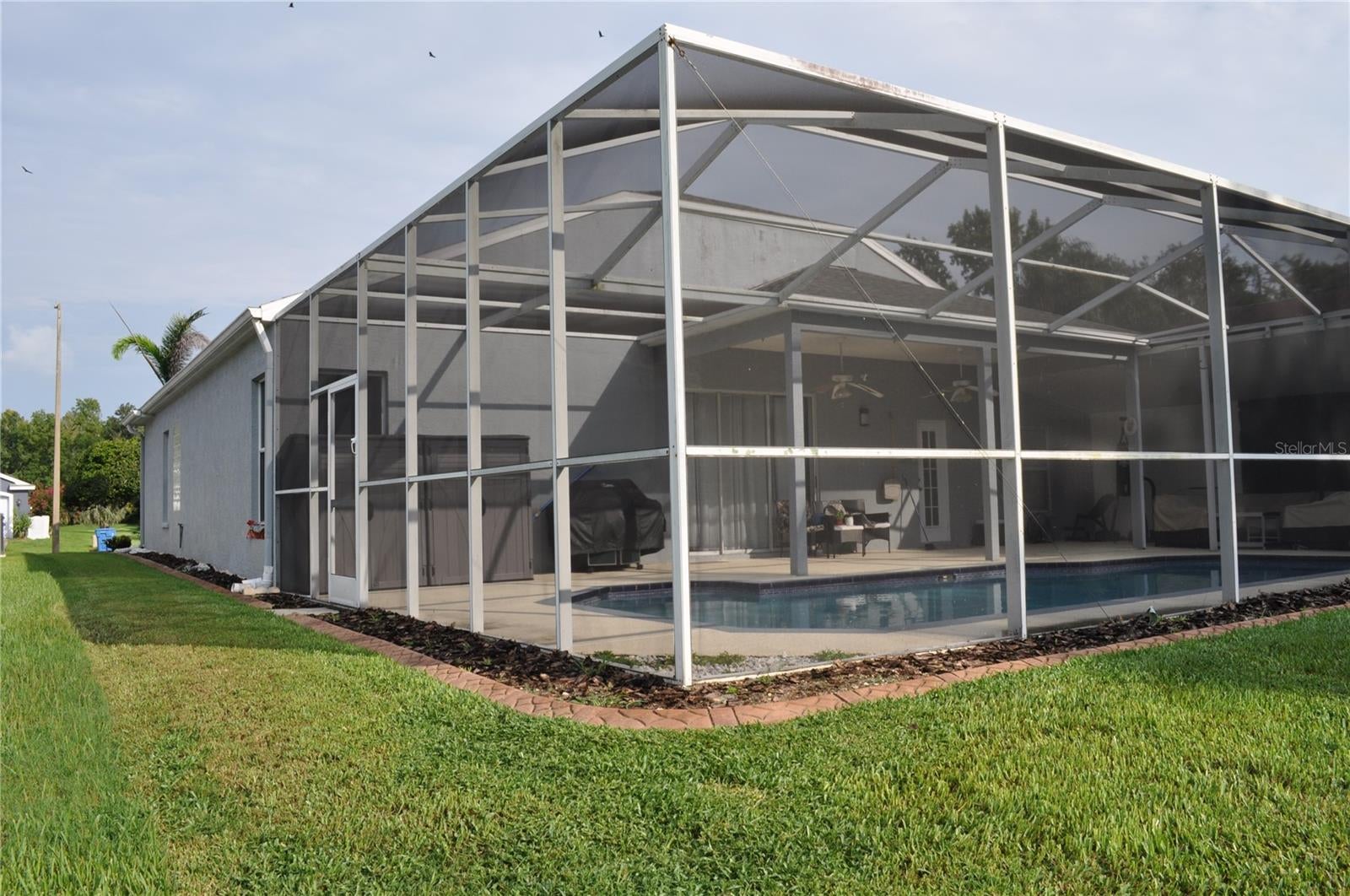 1842 RIDGELAKE COURT