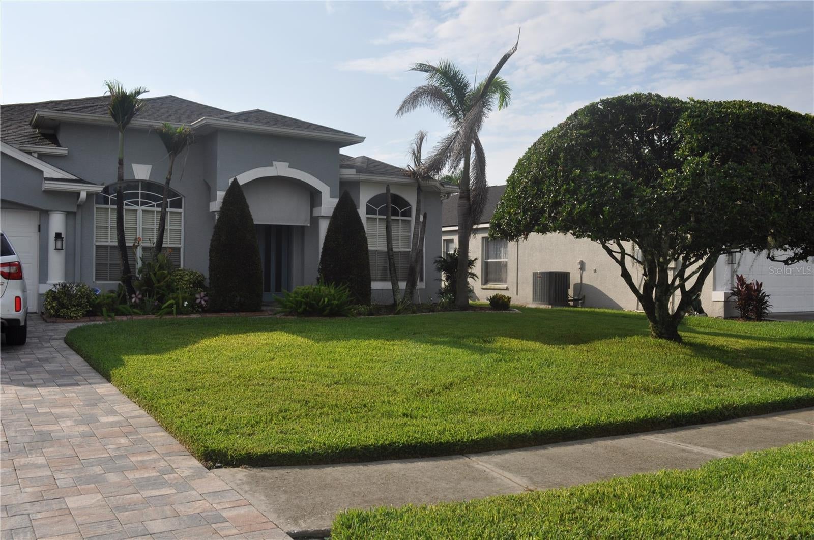 1842 RIDGELAKE COURT