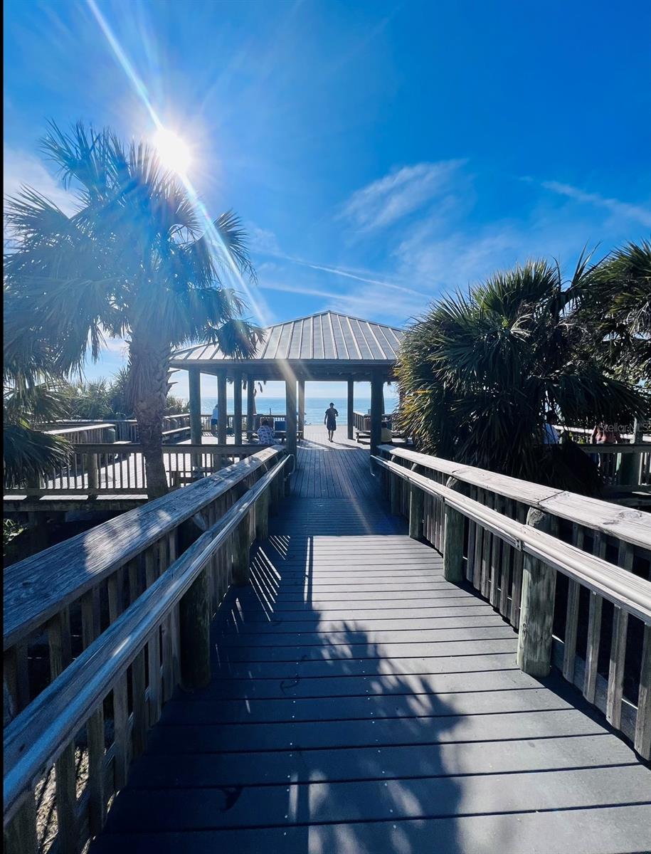 RIVERSIDE PARK - Land