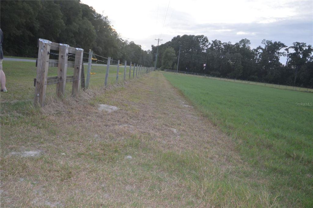 Photo of 5640 SW County Road 344, Trenton, FL 32693 (MLS # GC534531)