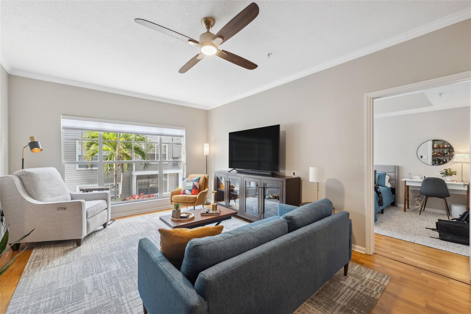 800 S DAKOTA AVENUE 323