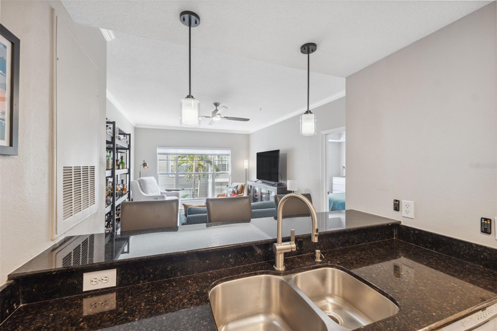 800 S DAKOTA AVENUE 323