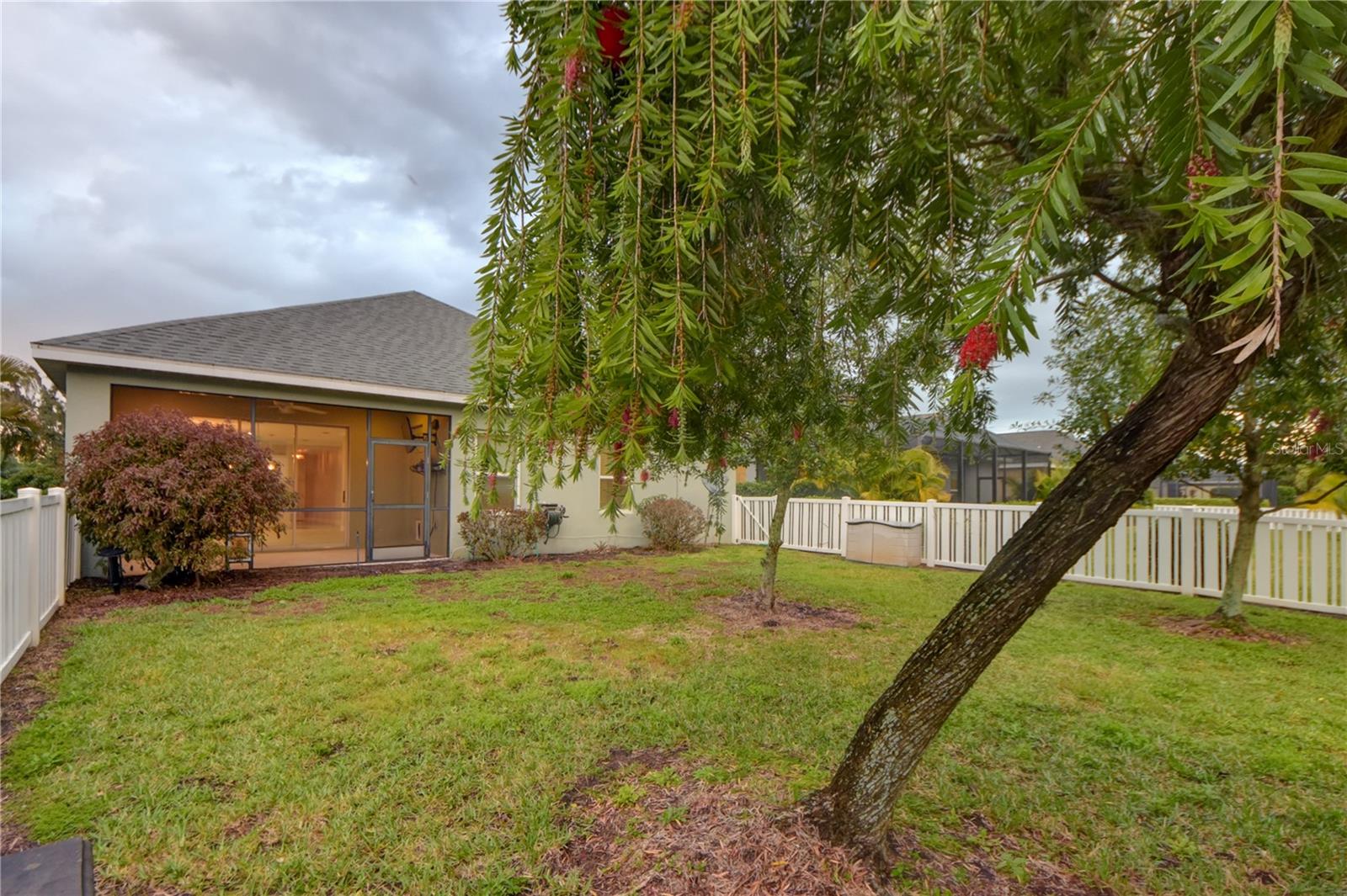 RIDGE AT CROSSING CREEK PH I - Residential Lease