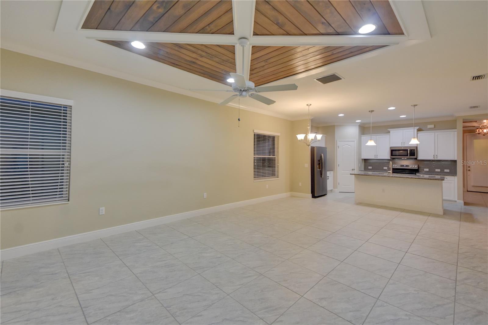 RIDGE AT CROSSING CREEK PH I - Residential Lease