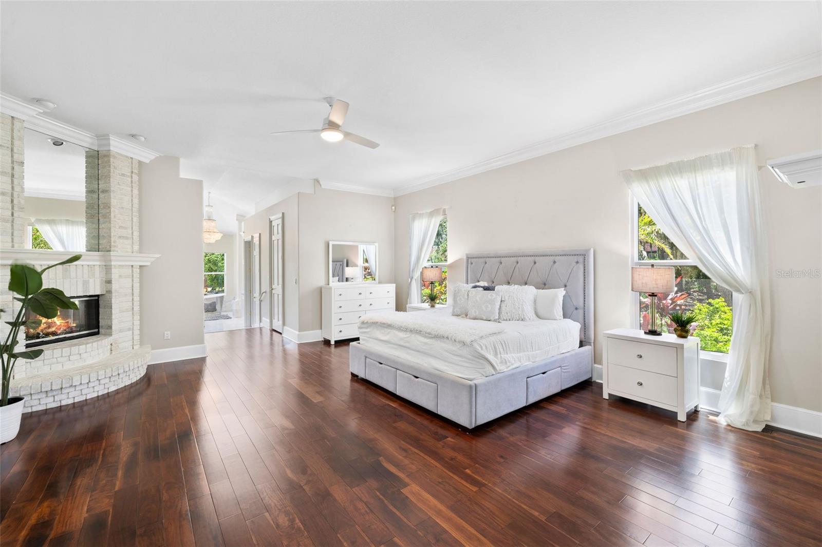 LANDMARK RESERVE - Residential