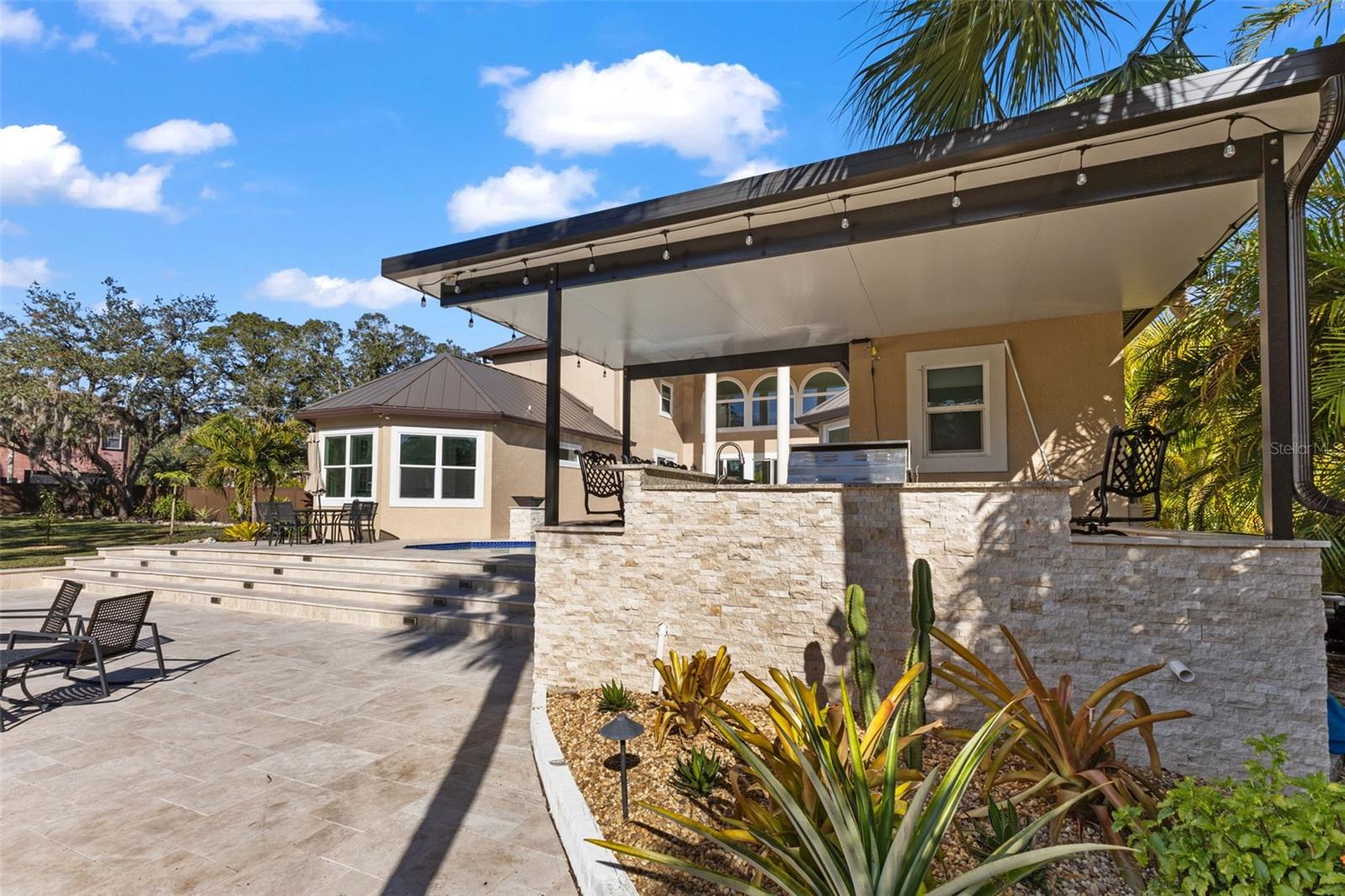 LANDMARK RESERVE - Residential