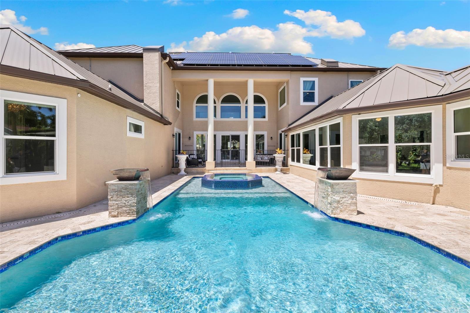 LANDMARK RESERVE - Residential
