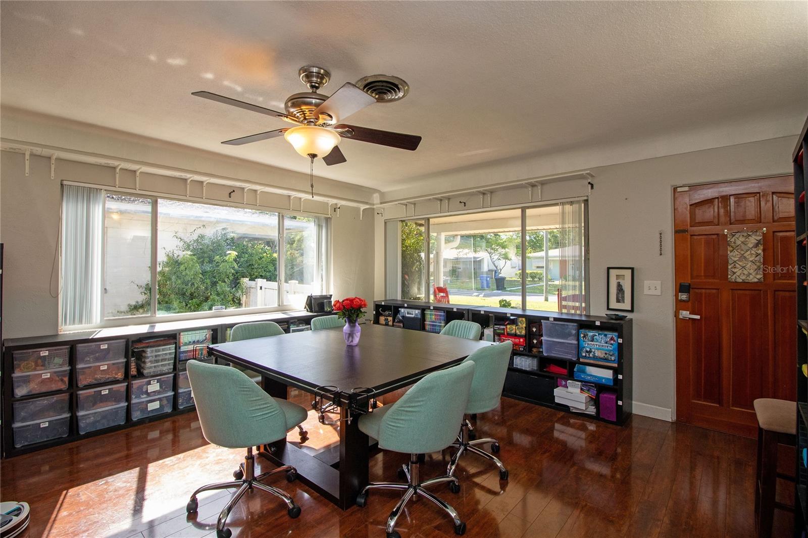 CRESTMONT - Residential