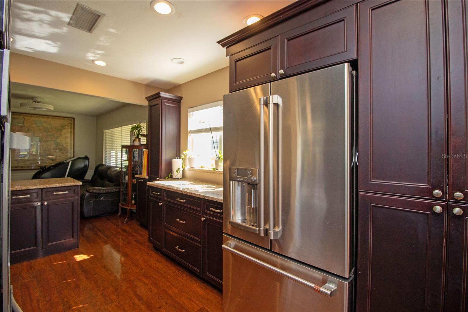 CRESTMONT - Residential