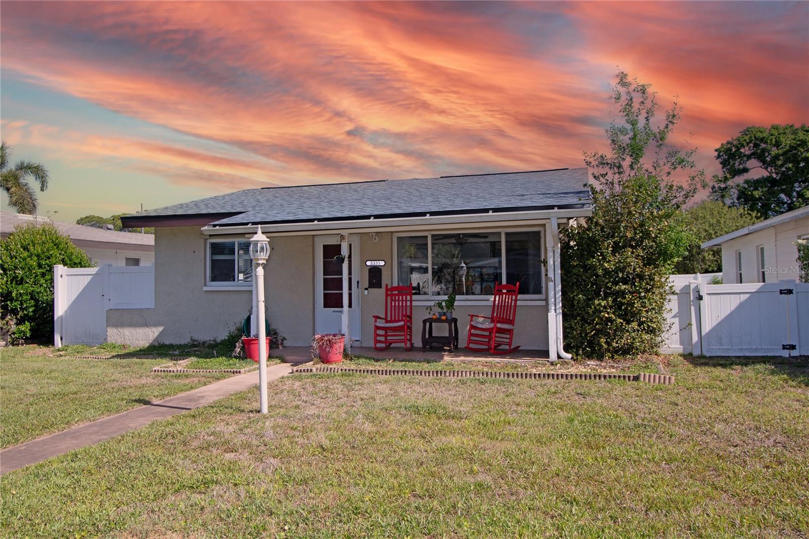 CRESTMONT - Residential