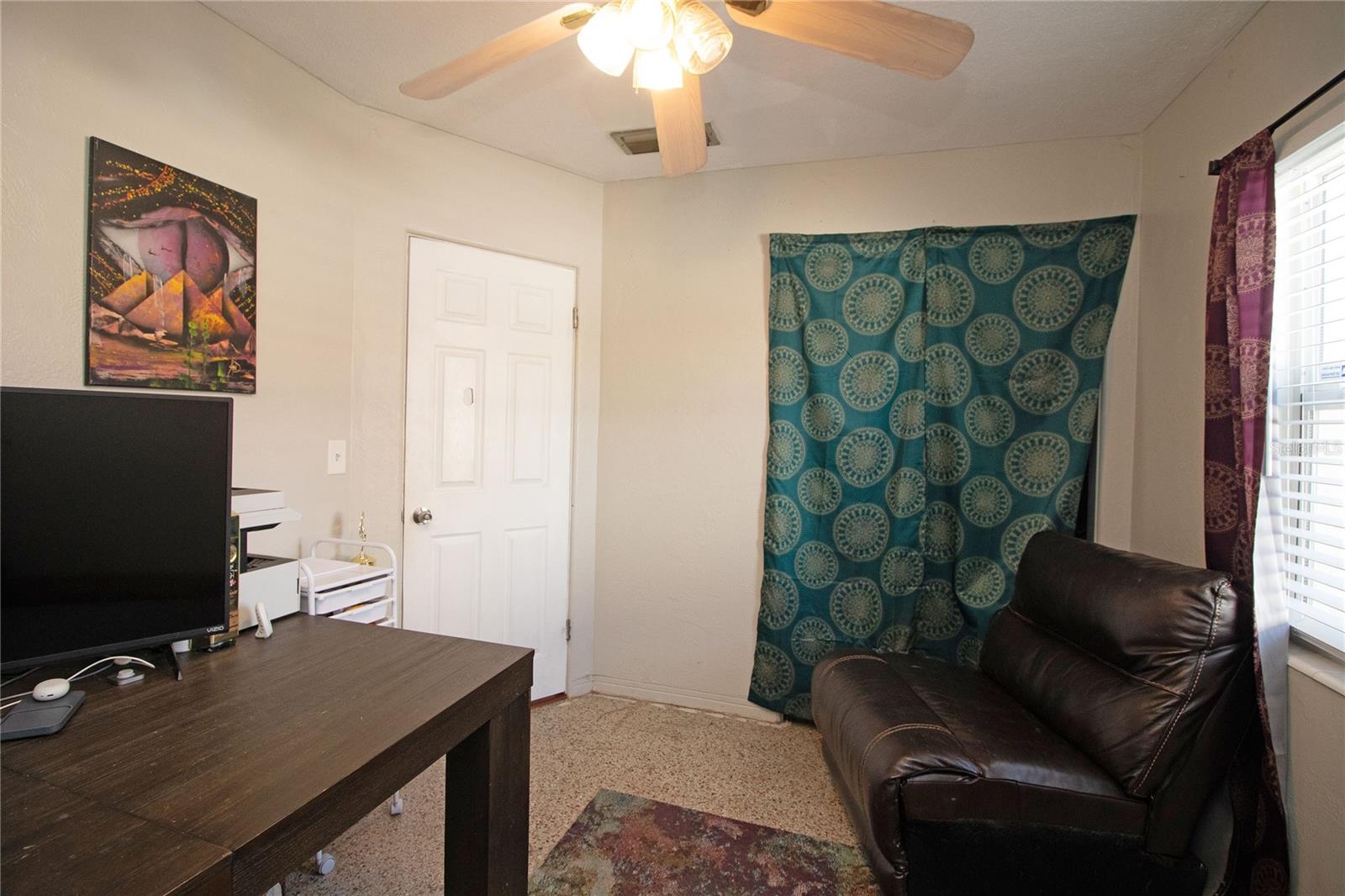 CRESTMONT - Residential