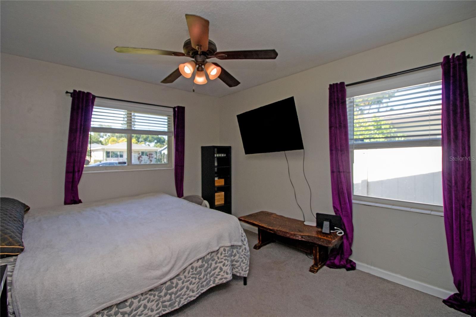 CRESTMONT - Residential