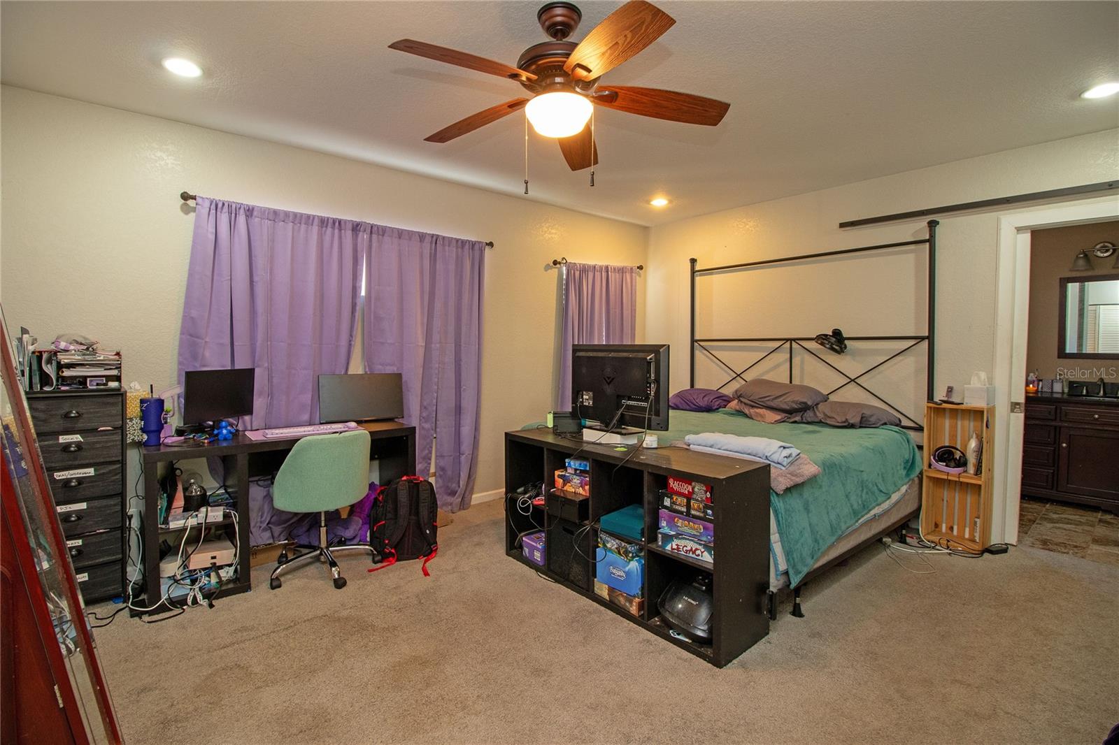 CRESTMONT - Residential