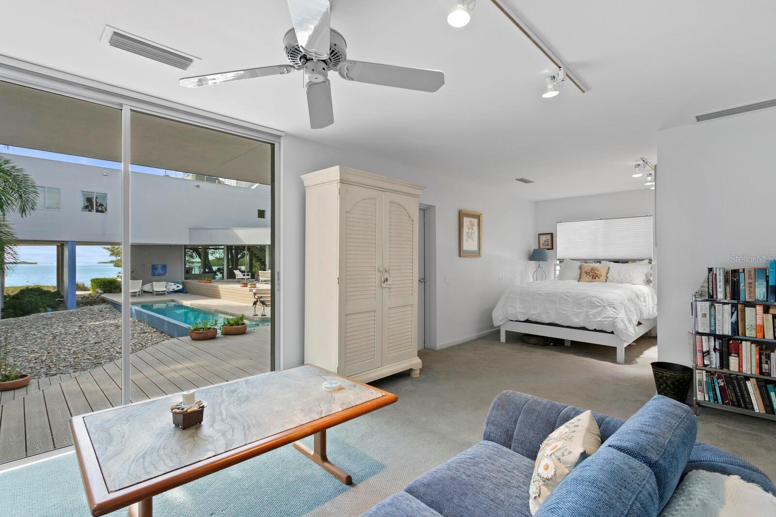 TIERRA VERDE - Residential