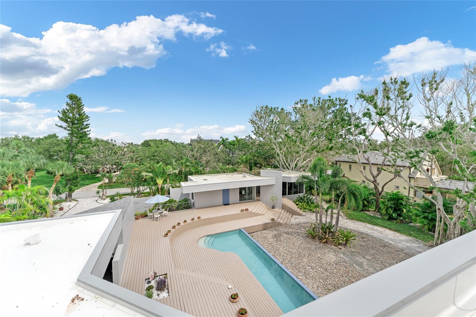 TIERRA VERDE - Residential