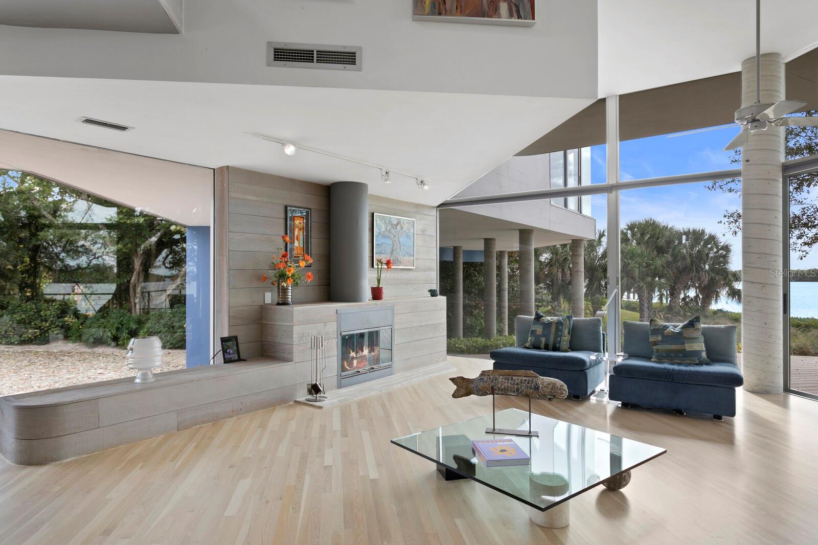 TIERRA VERDE - Residential