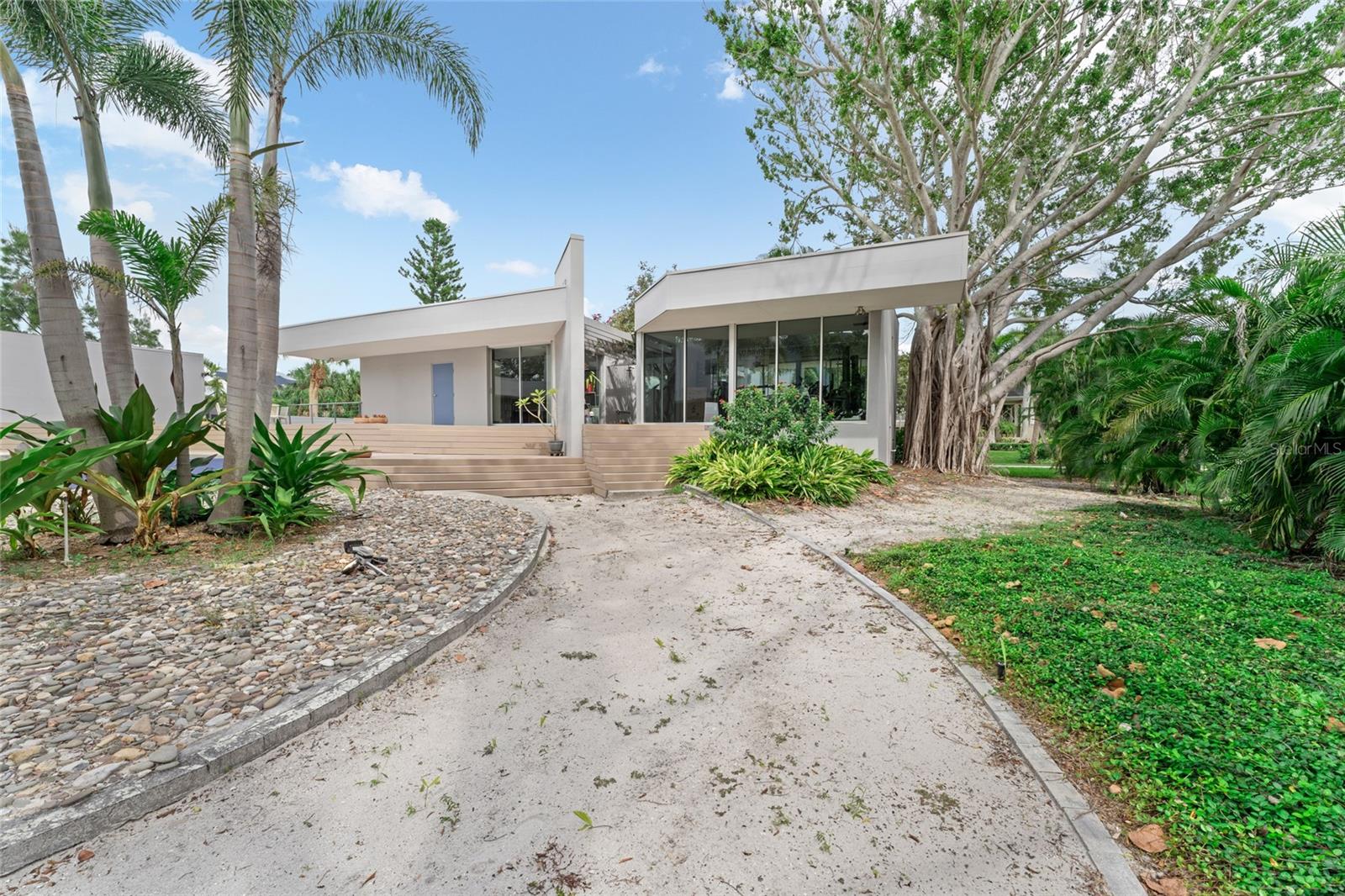 TIERRA VERDE - Residential