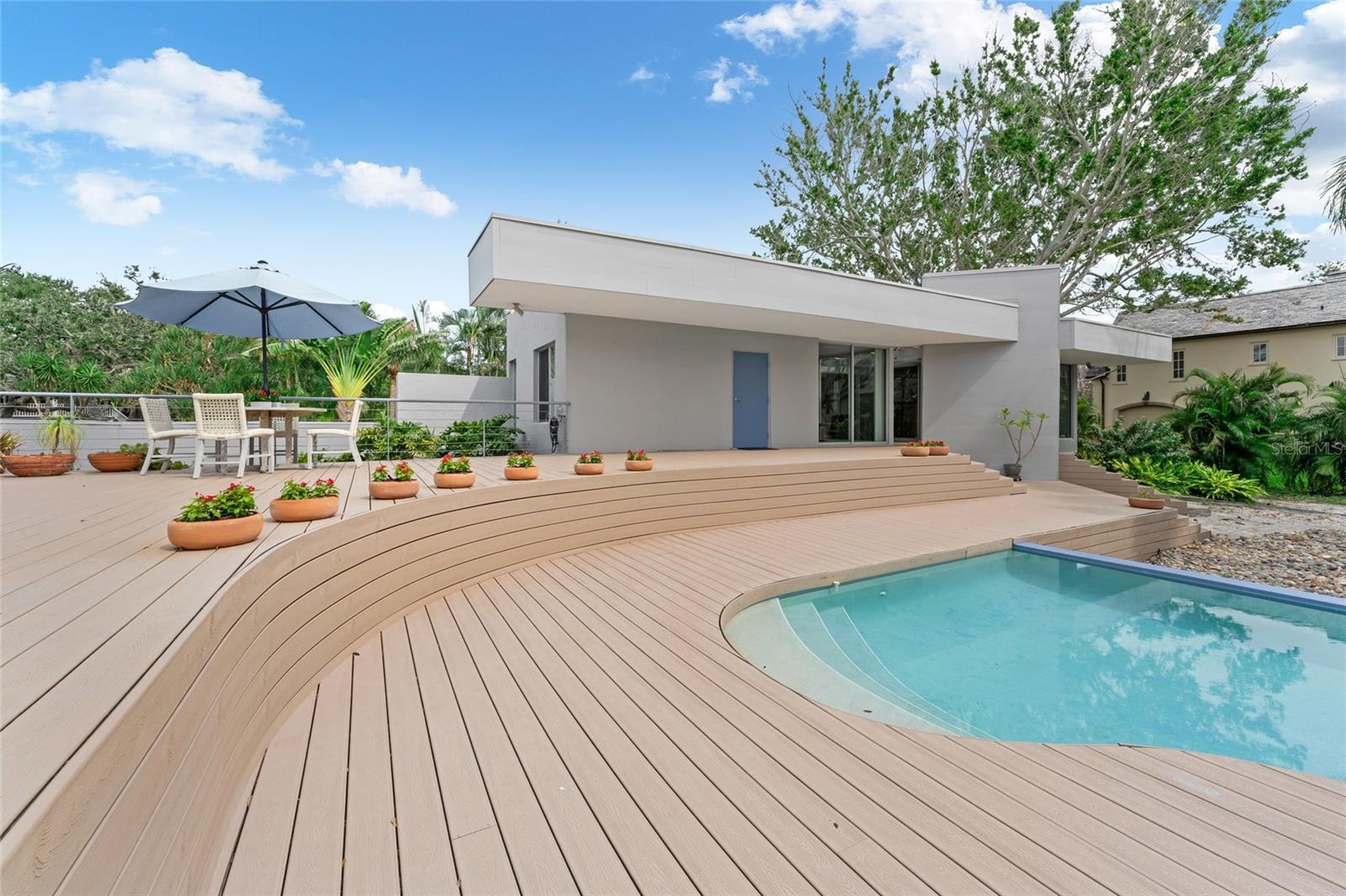 TIERRA VERDE - Residential