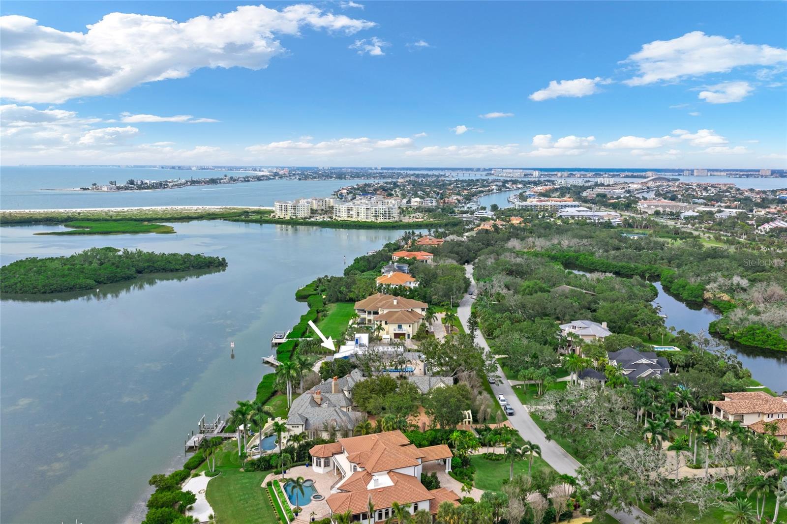 TIERRA VERDE - Residential