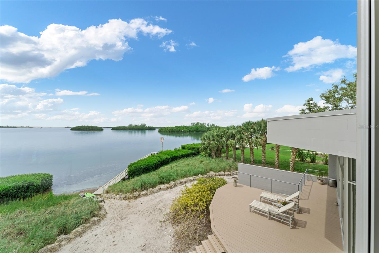 TIERRA VERDE - Residential