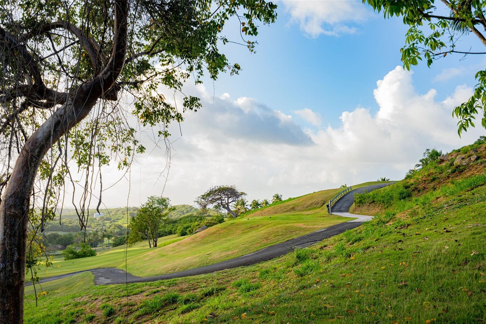 LAS CASITAS I COND - Residential