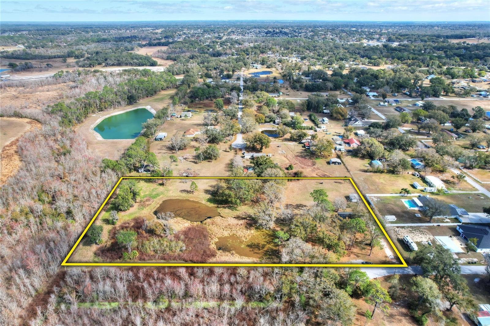 4535 MEADOWVIEW DRIVE