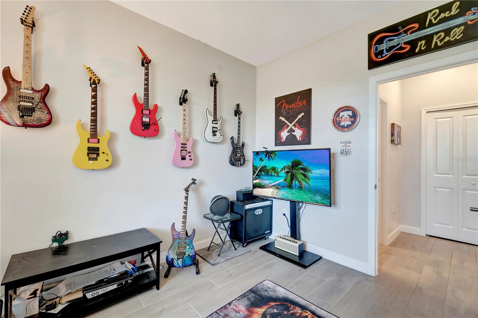 LORRAINE LAKES PH I - Residential