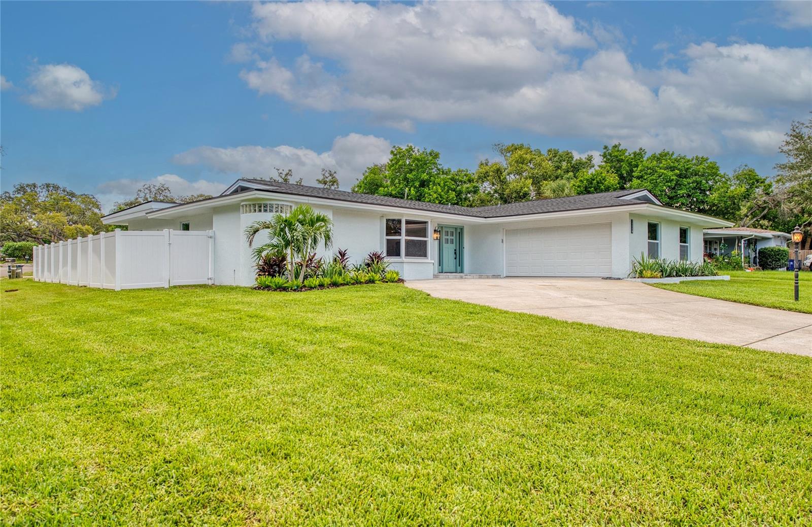 11119 CHEROKEE DRIVE