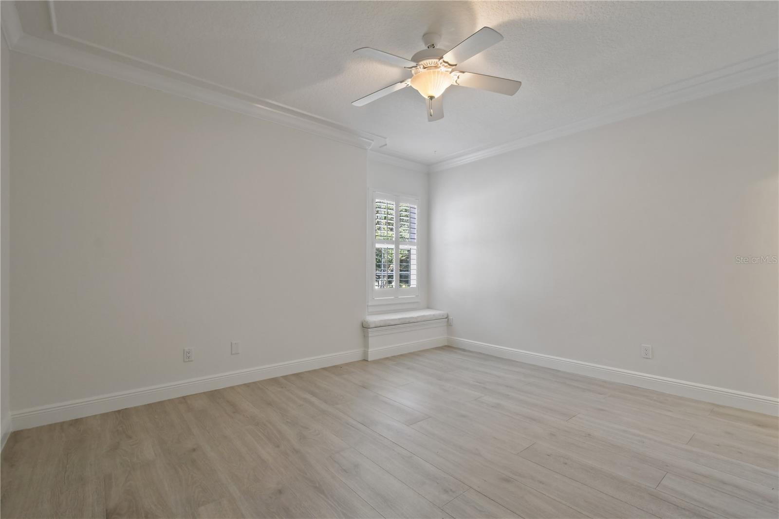 SUNSET BAY - Residential