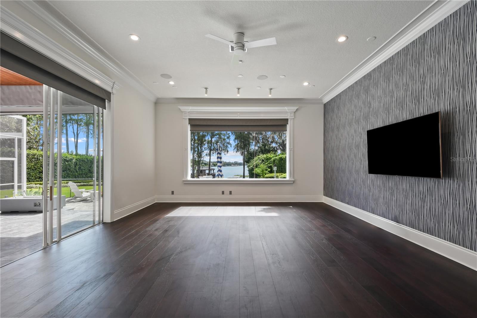 SUNSET BAY - Residential