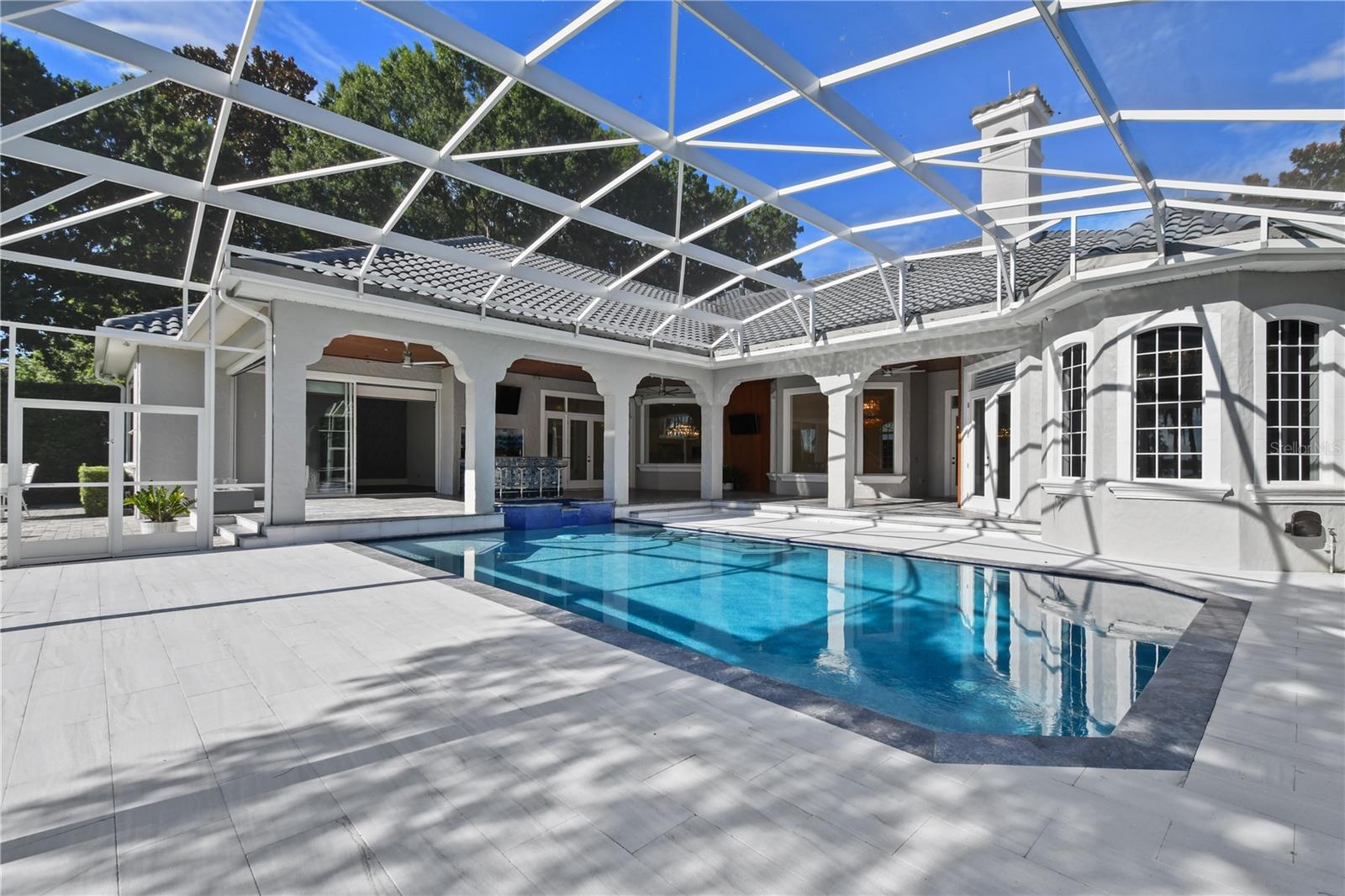 SUNSET BAY - Residential