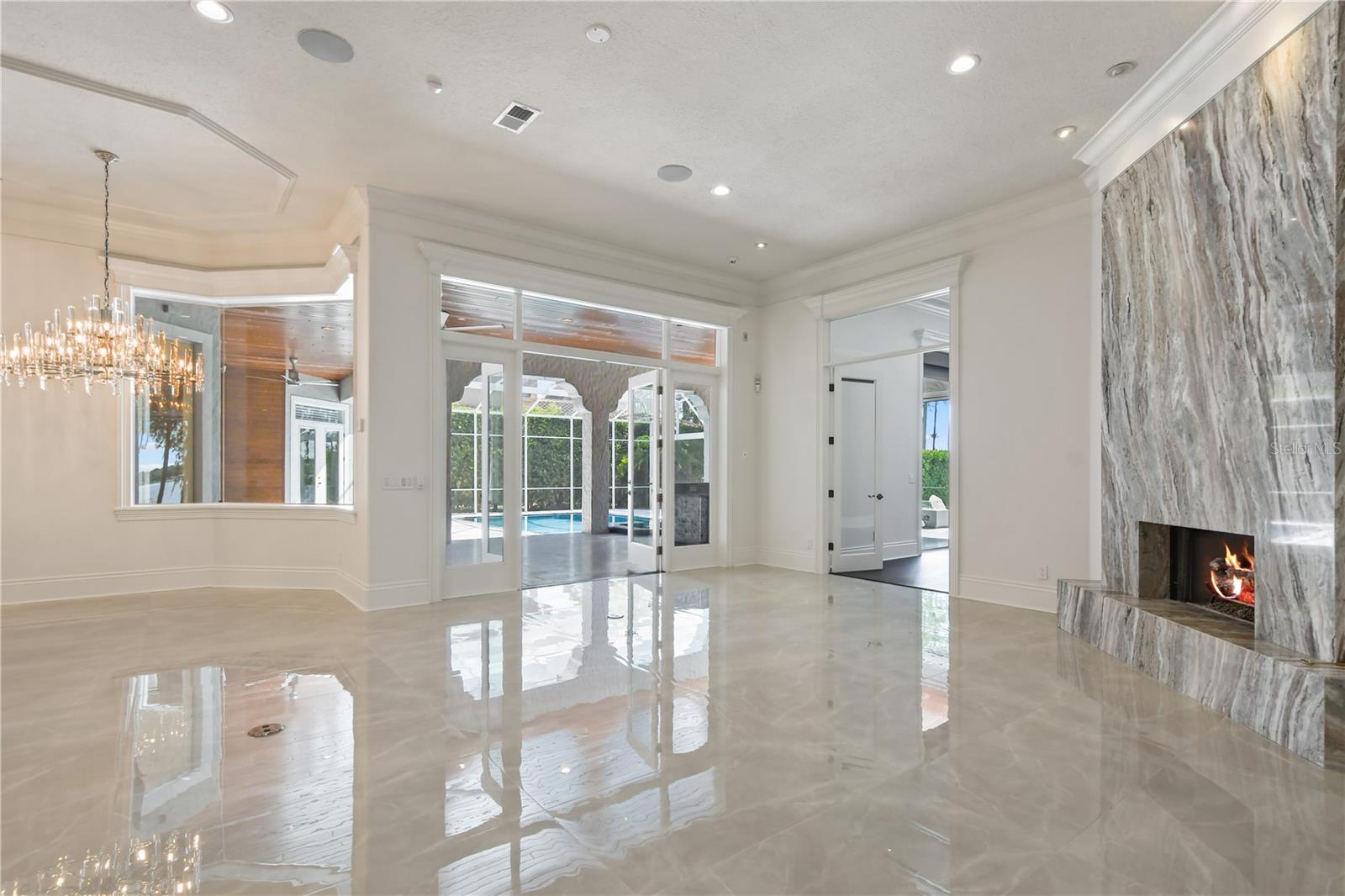 SUNSET BAY - Residential